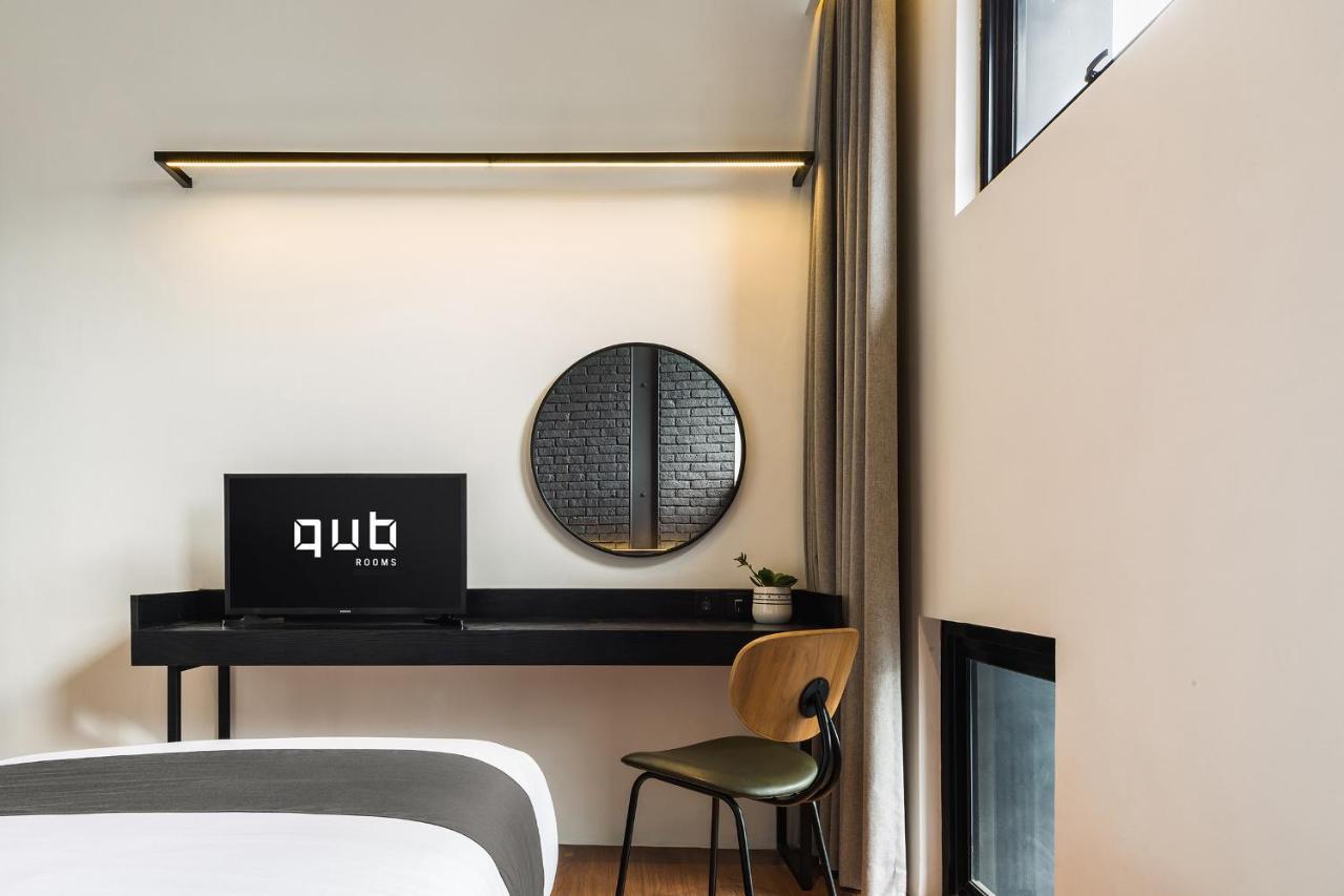Qub Rooms Semarang Bagian luar foto