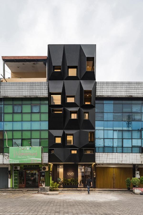Qub Rooms Semarang Bagian luar foto