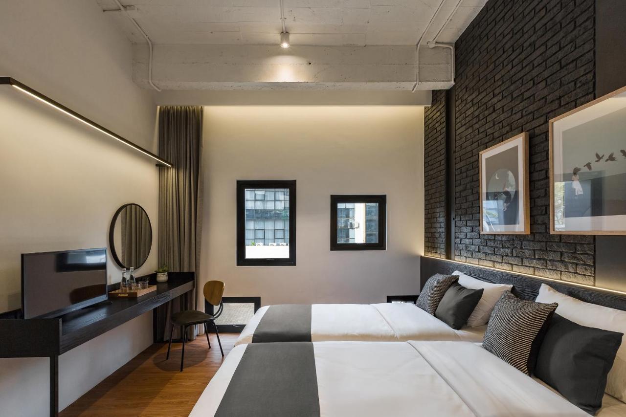 Qub Rooms Semarang Bagian luar foto