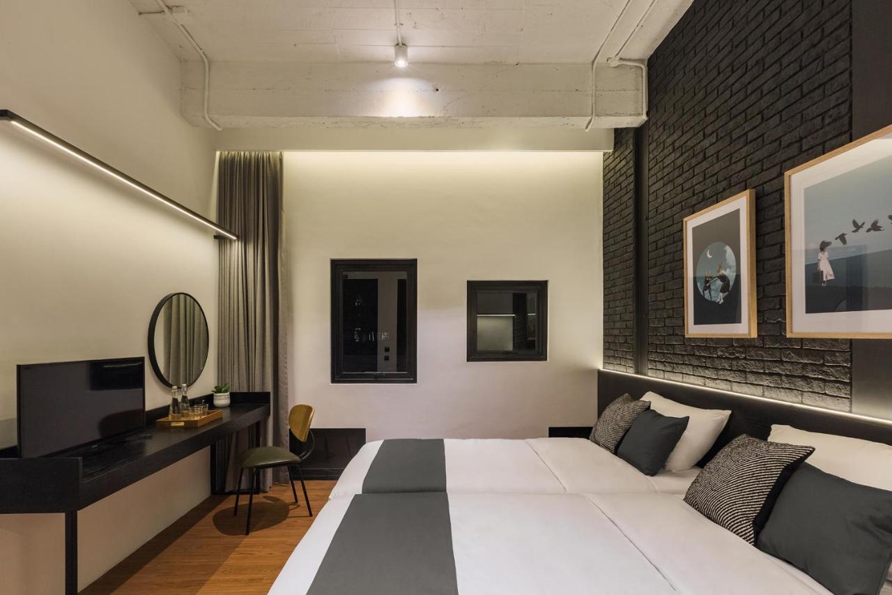 Qub Rooms Semarang Bagian luar foto