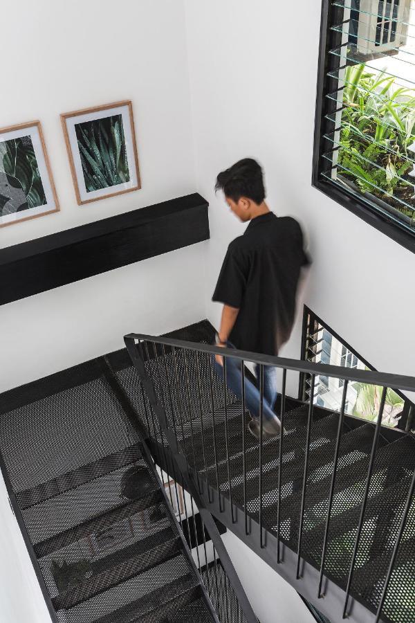 Qub Rooms Semarang Bagian luar foto