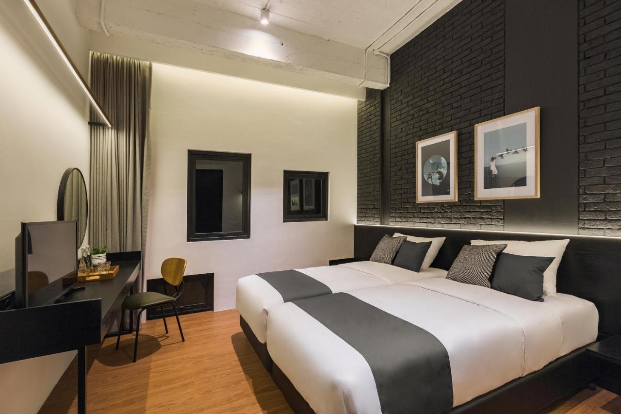 Qub Rooms Semarang Bagian luar foto
