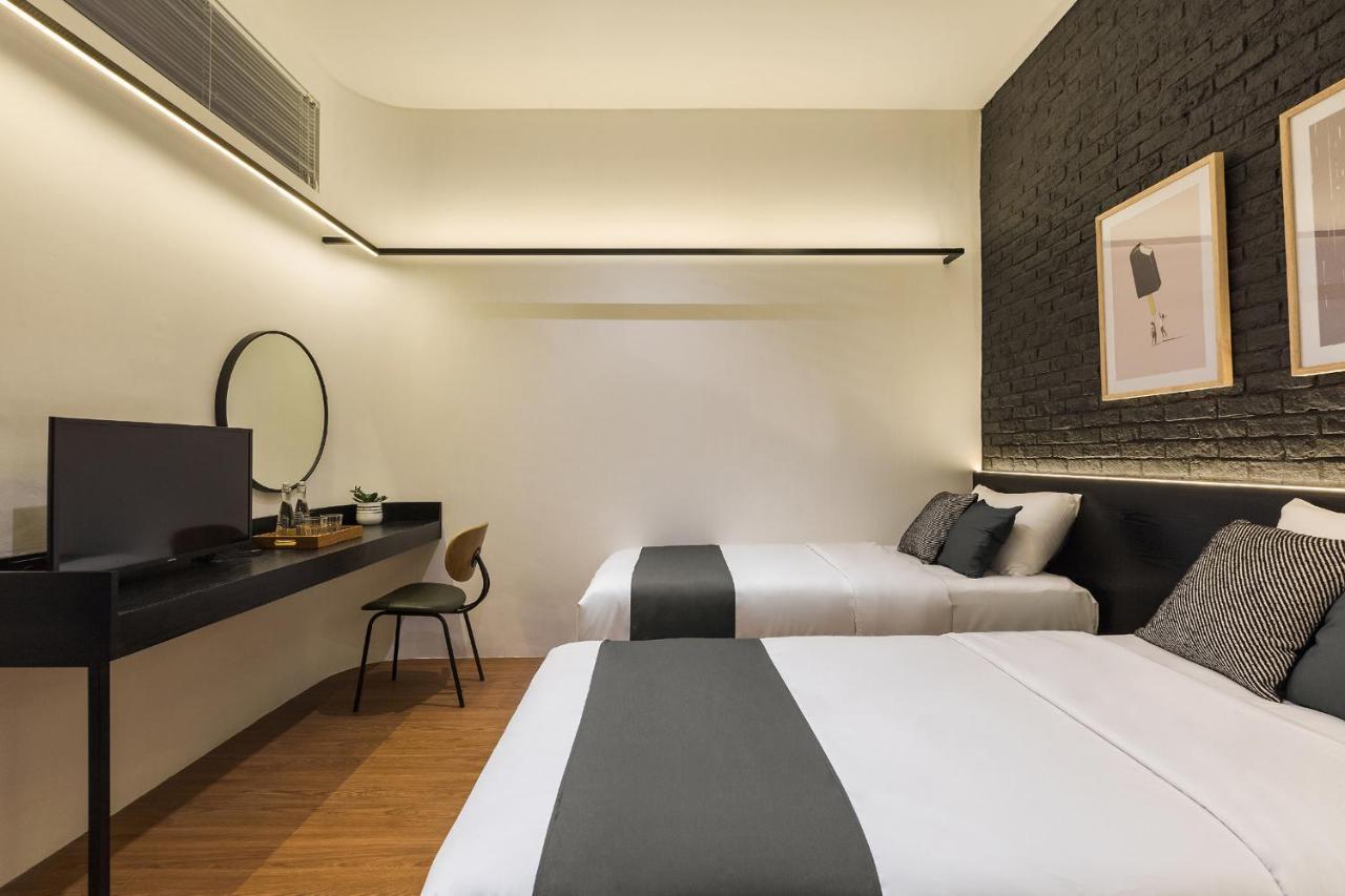 Qub Rooms Semarang Bagian luar foto